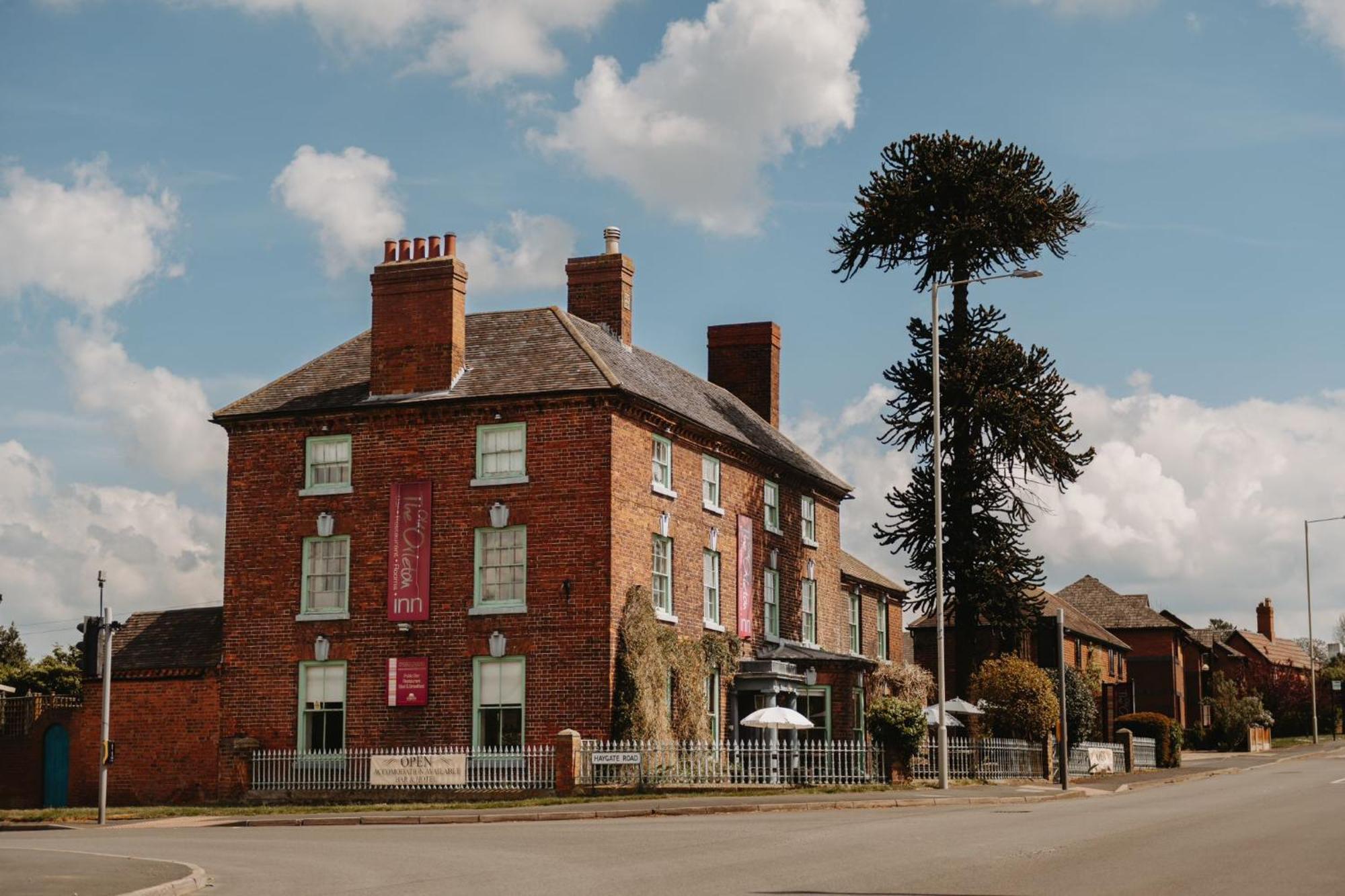 Old Orleton Inn Wellington  Exterior photo